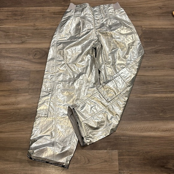 NWOT FP Movement Mesmerize Me Shine Pants - Picture 4 of 12